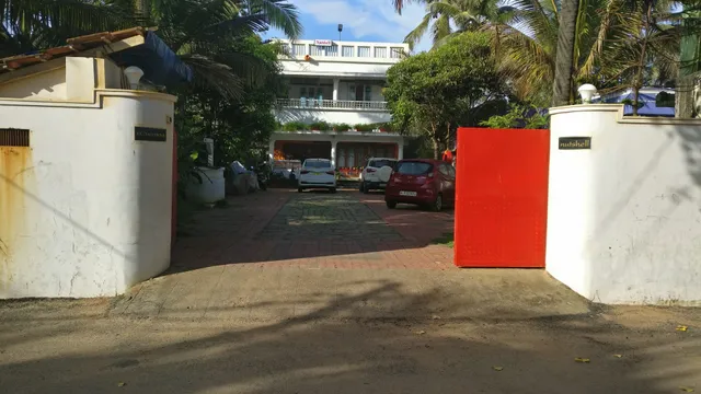 OYO 35704 Splendid Stay Shangumugam Beach