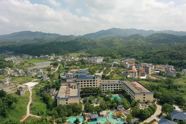 Yeyuan Hotsprings Resort