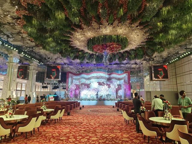 Golden Apple Mansion Pitampura North Delhi