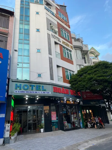 Khách Sạn Hoàn Vũ 2