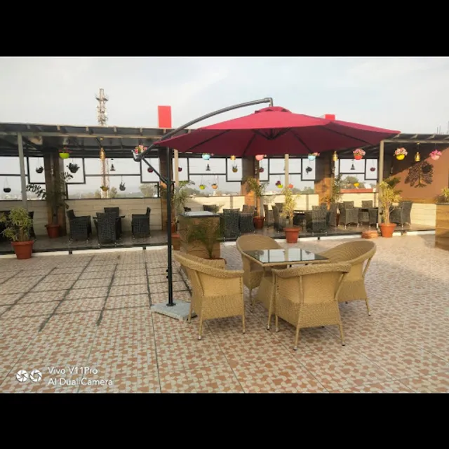 Restaurant SEASON 33