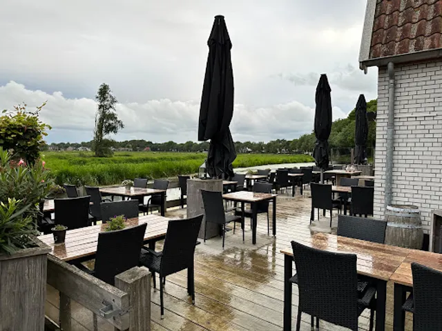 Wieken, brasserie & grill bij de molen van Bunschoten