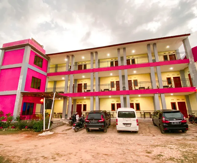 Hotel FX 72 Labuan Bajo