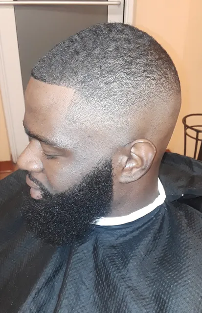 Rod's unisex barber shop