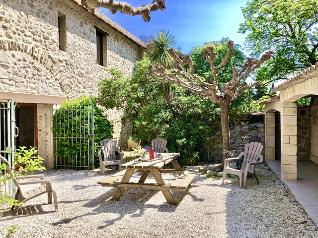 LES GÎTES DE LA TOUR PUJOL