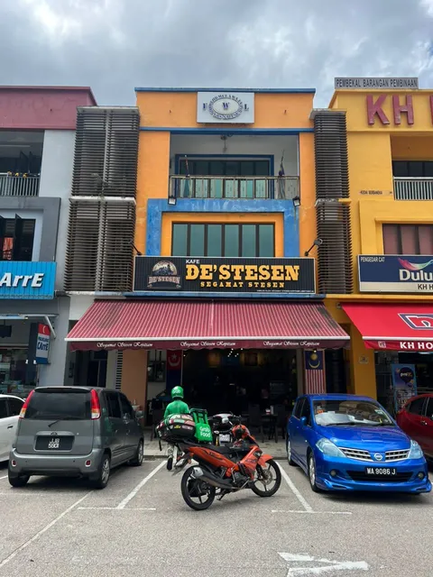 Destesen Kopitiam