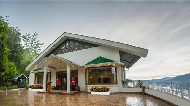 Summit Lillium Hotel & Spa