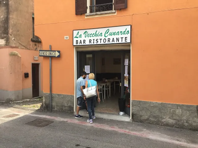 La Vecchia Cunardo Di Bossi Roberto