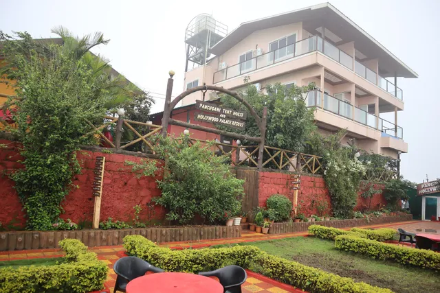 Panchgani Tent House & Hollywood Palace Resort