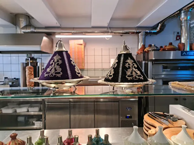 Pizzeria ristorante Yasmine Pizza&Food (Piatti tradizionali Marocco)