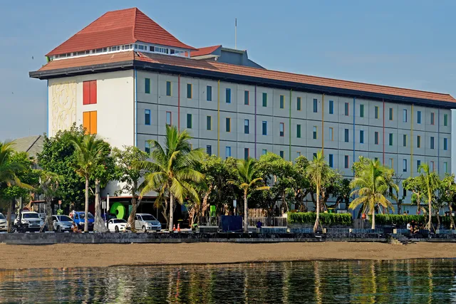 Singaraja Beach Hotel