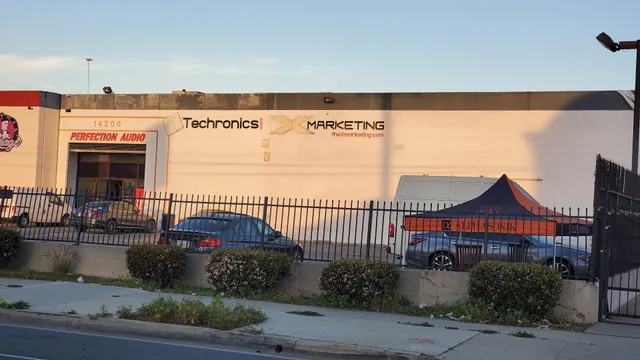 Techronics - Car Audio and Car Stereo