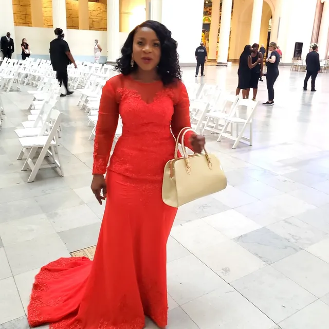 Nera's Tailoring & Alteration