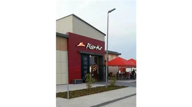 Pizza Hut Kamen, Kamen Karree