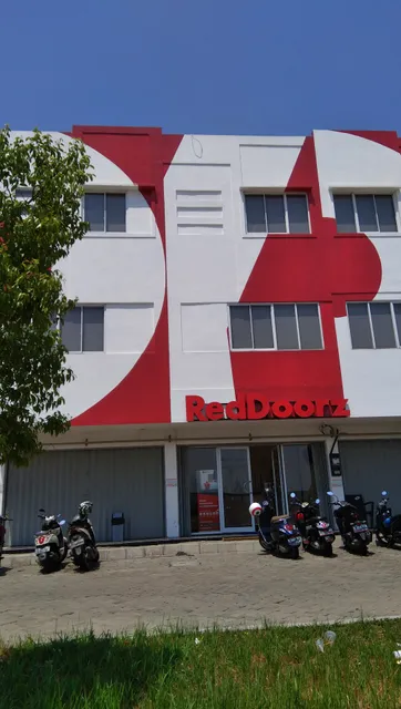 RedDoorz @ Iodium Residence Cikarang