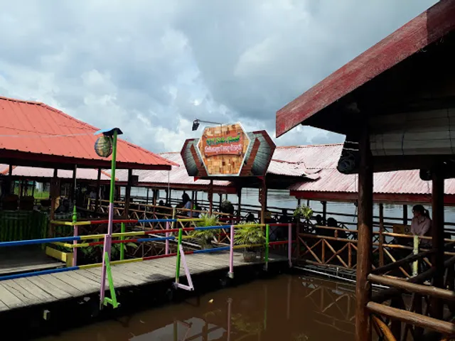 Rumah makan batu mandi sampit kotawaringin timur