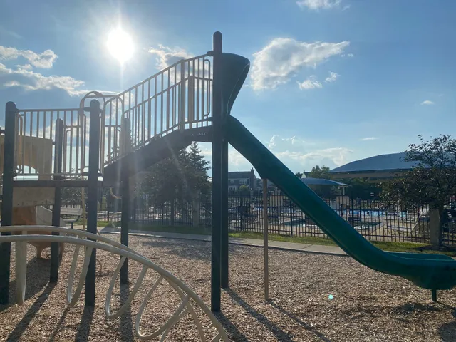 Saddle Creek Playground and Park, Esprit Drive