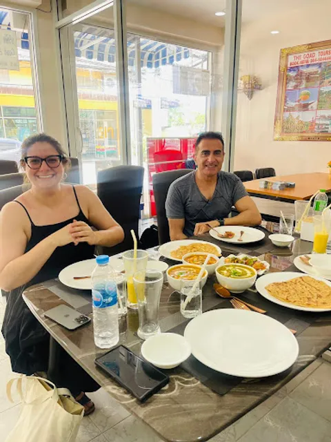 Indian Restaurant Near Me & Sharmaji Vegan Thai Restaurant Walking Street Pattaya