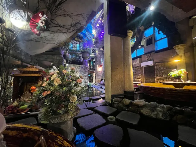 Oasis Cafe - Koi Fish Cafe