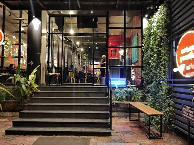 Urban Paratha Vyttila