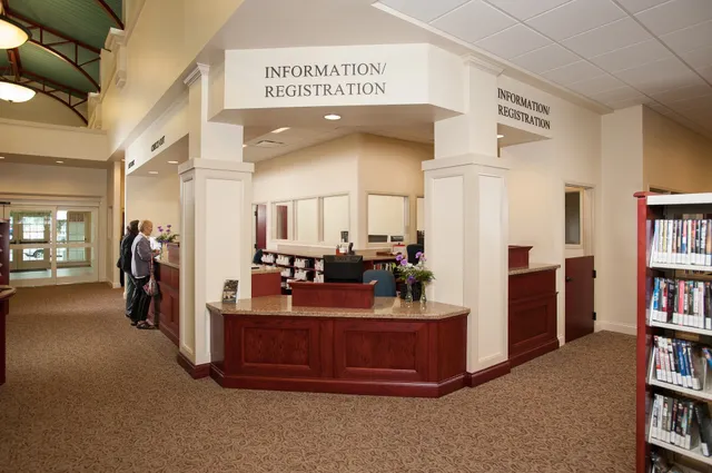 Zephyrhills Public Library