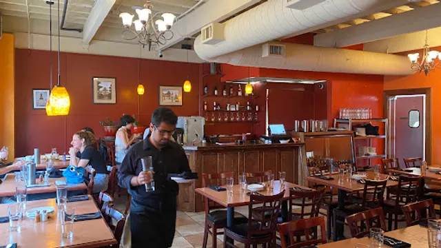 CURRY CORNER Indian Eatery & Bar