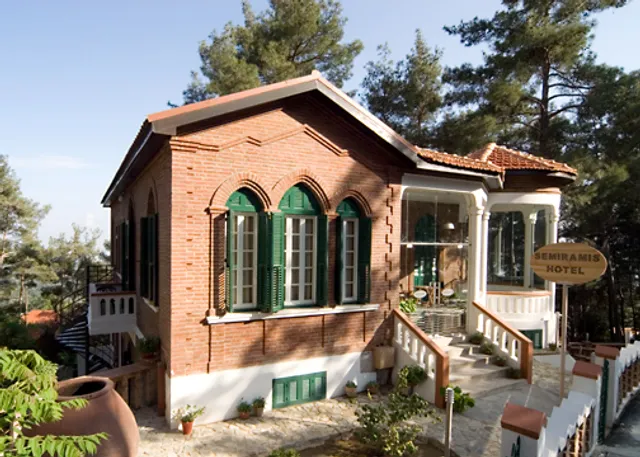 SEMIRAMIS HOTEL