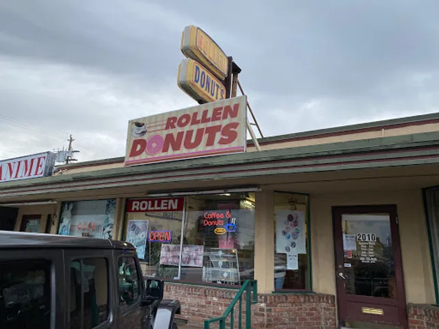 Rollen Donuts