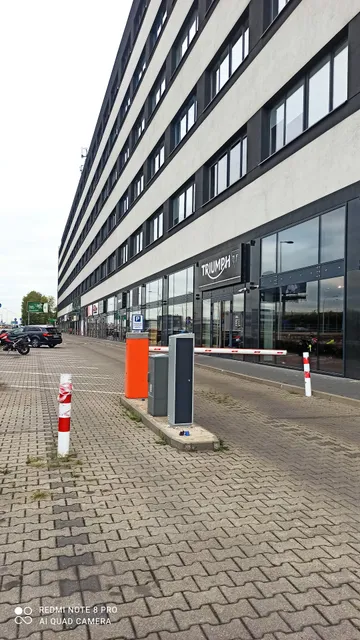 Al. Jerozolimskie 200