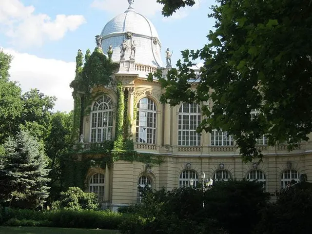 The Parliament View Apartment