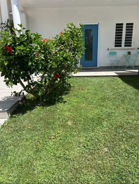 Sea Breeze Garden House