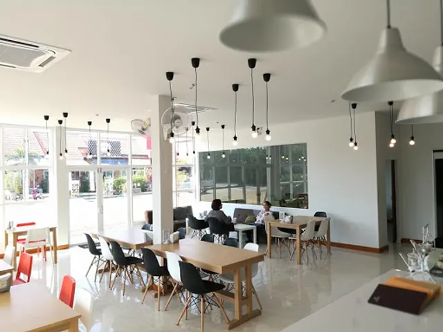 วีที.แหนมเนือง มทส.ประตู4