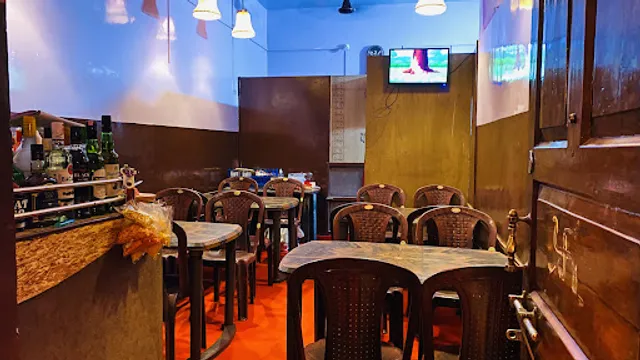 Friends Corner Family Bar & Restaurant