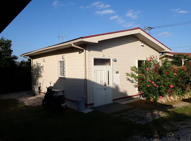 Yoron Accommodation Calm