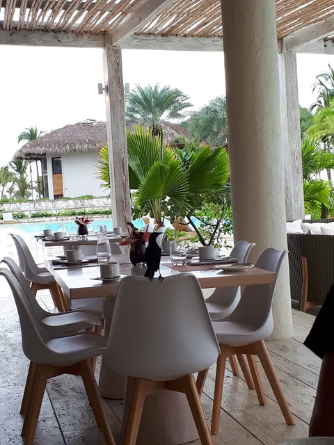 Blue Grill & Bar by Eden Roc