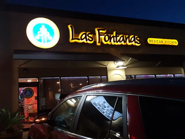 Las Fontanas on Walnut