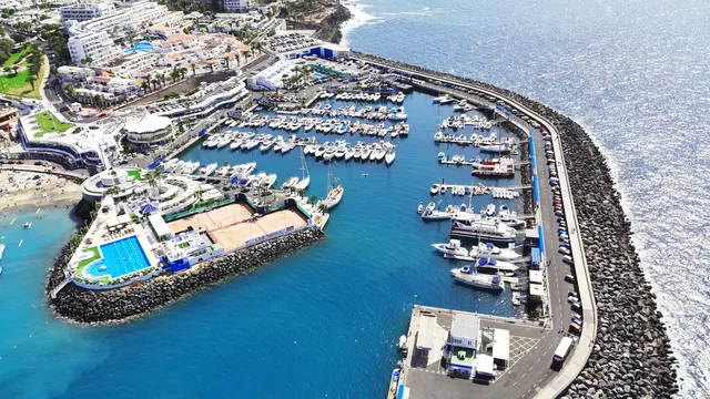 Apartamentos Puerto Colón Club