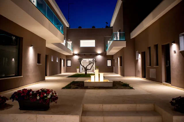 Tres V Suites & Apartments