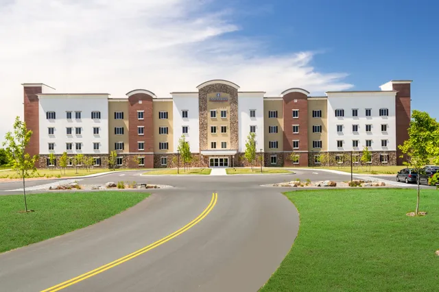 Candlewood Suites Building 9090