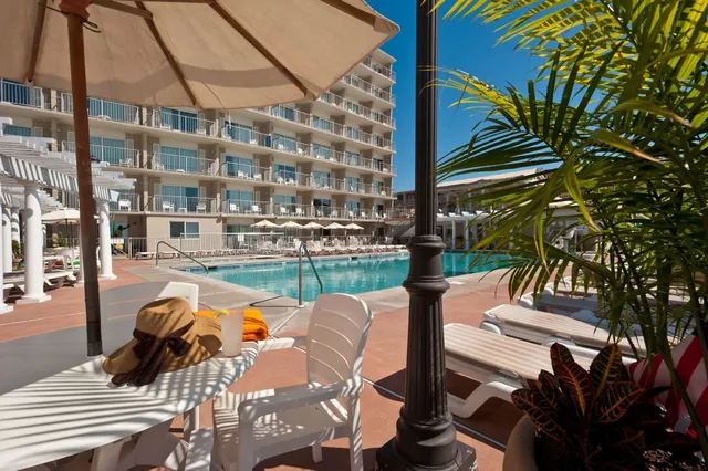 Reges Oceanfront Resort