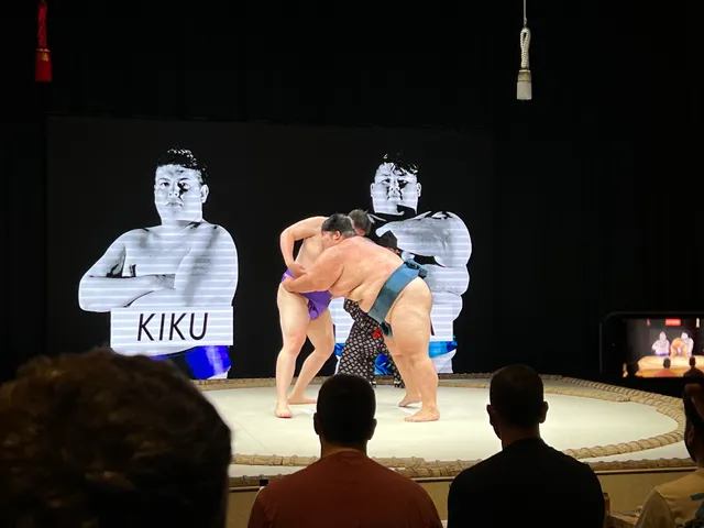 THE SUMO HALL HIRAKUZA OSAKA