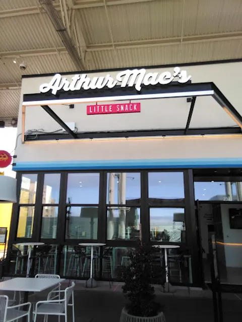 Arthur Mac's Little Snack