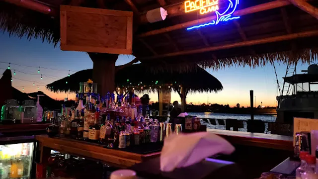 Dorado's Restaurant & Bar