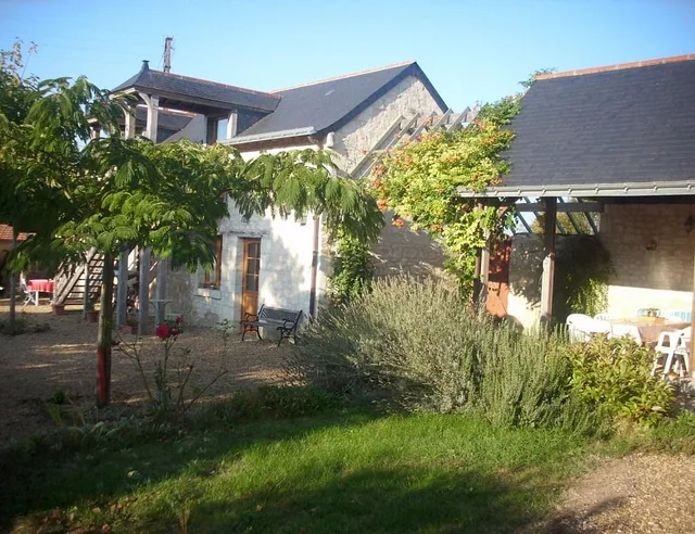 Les Troglos / Les Caves