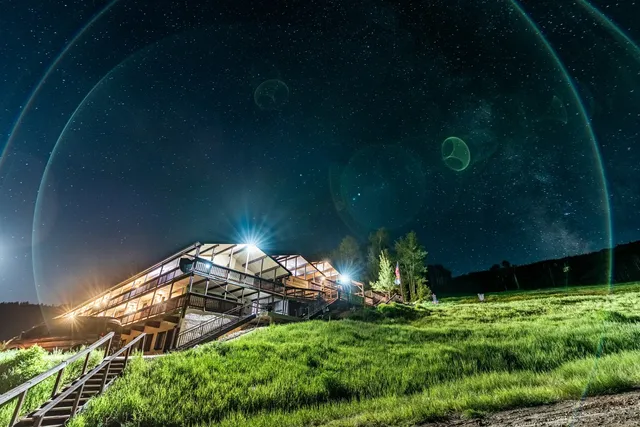 Brettelberg Slopeside Hotel-Condo at Sunlight Mountain Resort