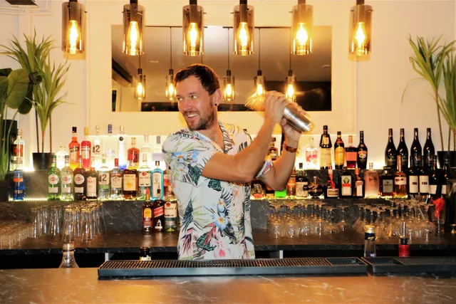 Rosanna's Garden Bar & Eatery