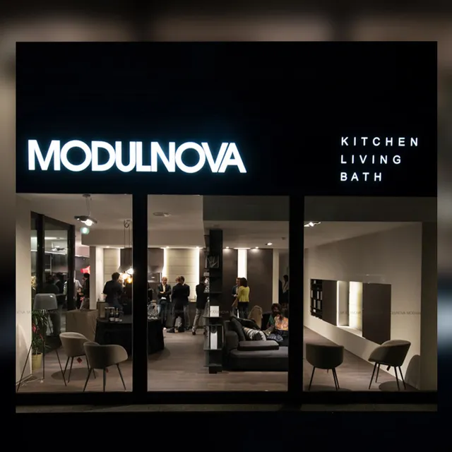 Modulnova Modena - Showroom Arredamento