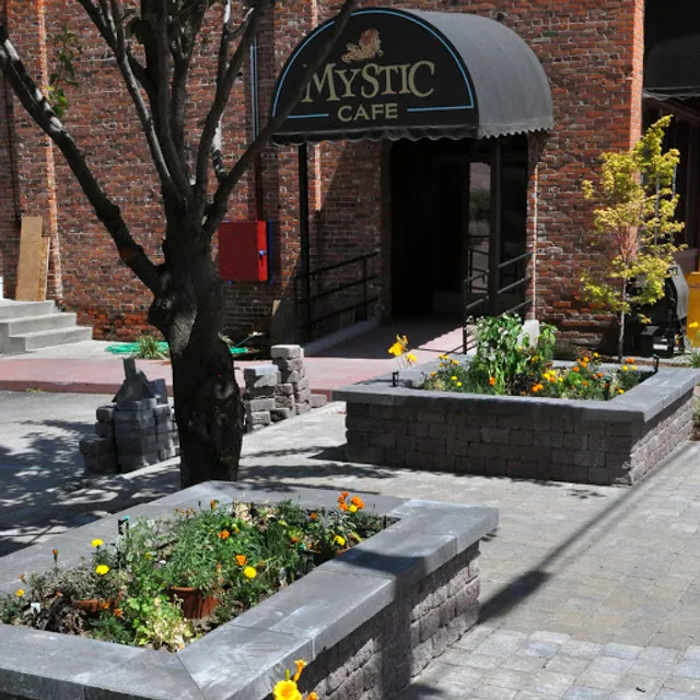 Mystic Cafe