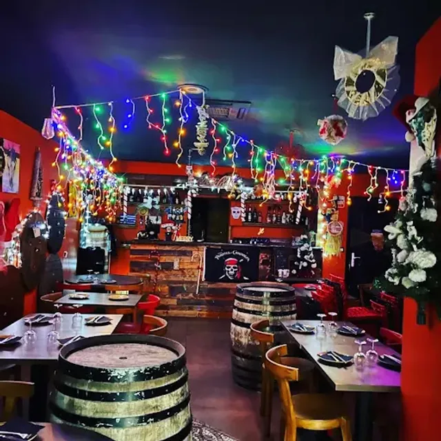 Tapas Django Onassis plan de cuques