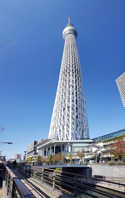 ソラマチひろば記念塔